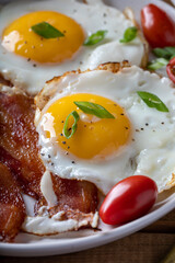 fried eggs with bacon