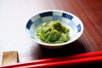 蕨たたきの小鉢