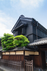 黒漆喰の土蔵のある街並み・有松（名古屋市）