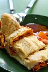 シンガポール名物のロティ・ジョンroti john