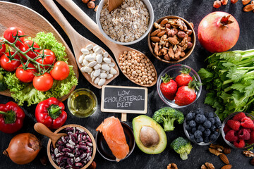 Fototapeta na wymiar Cholesterol lowering food products
