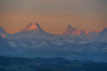 Fototapeta na wymiar sunrise in the swiss mountains emmental valley 