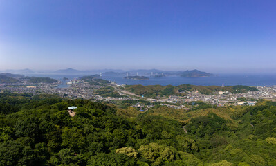 近見山展望台付近から見た来島海峡大橋（愛媛県今治市）