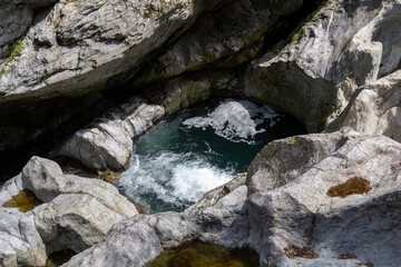 八釜の甌穴群（愛媛県久万高原町）