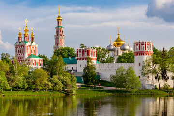 Fototapeta na wymiar Novodevichy Convent (New maiden's monastery) in Moscow, Russia