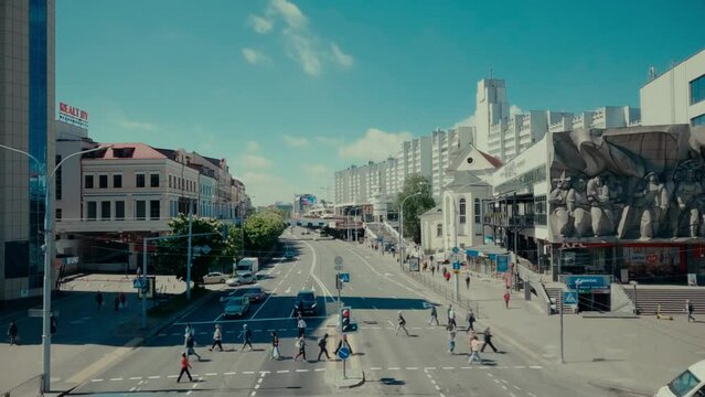 timelapse streets with traffic in minsk.