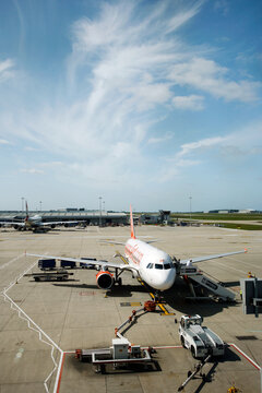 Airbus of EasyJet Airline, UK's largest airline.