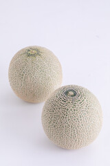 白い背景に置かれたメロン　melon