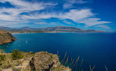 Calas de fondeo del Faro del Albir en Alfaz del pi junto a Altea en Sierra Helada