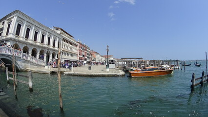 Promenada w Wenecji obok placu San Marco - obrazy, fototapety, plakaty