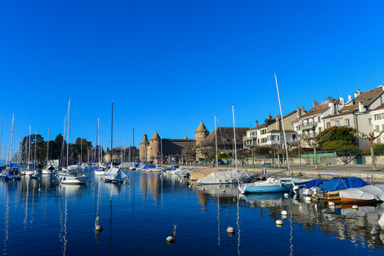 Yachthafen der  Stadt Morges im Kanton Waadt, Schweiz