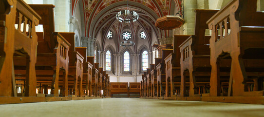 Innenansicht der reformierten Kirche Saint-Martin in Lutry, Distrikt Lavaux-Oron des Kantons Waadt...