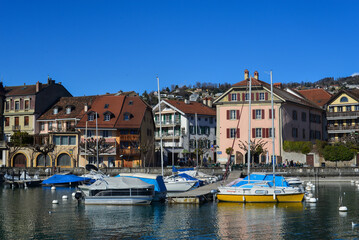 Fototapeta na wymiar Yachthafen Lutry, Distrikt Lavaux-Oron des Kantons Waadt / Schweiz