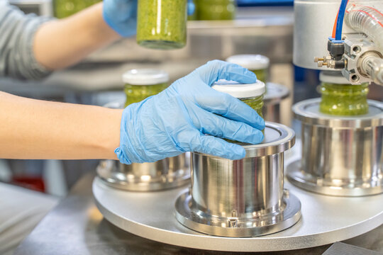 Packaging Machine Operator Images – Browse 6,322 Stock Photos, Vectors ...