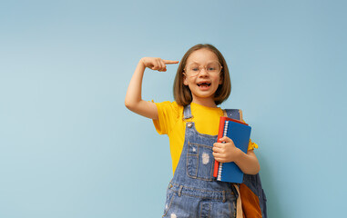 girl is ready to back to school