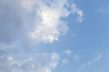 黄昏時の空と天使の梯子