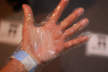 新型コロナ感染対策の手袋