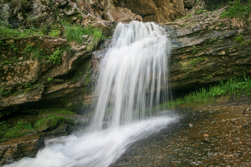 Fototapeta na wymiar Kuperlya Waterfall, Bashkiria National Park, Russia.
