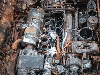 The war in Ukraine, the tank was destroyed, the tank engine was badly damaged