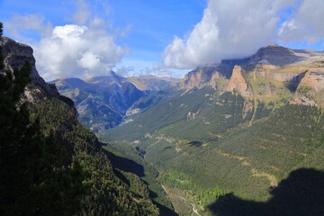 Naklejka premium Spain Ordesa valley landscape