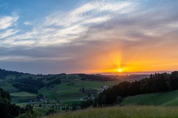 Schweiz Hügel und Bergland