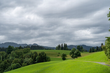 Schweiz Hügel und Bergland