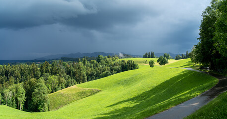 Schweiz Hügel und Bergland