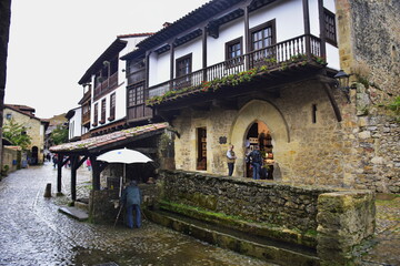 Fototapeta premium The architecture of the ancient town. The Way of St. James, Northern Route, Spain
