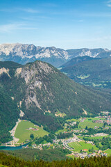 Obraz premium Schöne Erkundungstour entlang des Berchtesgadener Voralpenlandes - Jenner - Bayern - Deutschland