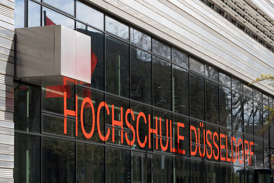dusseldorf,nrw /germany - 17 04 2022: a sign of the hochschule dusseldorf