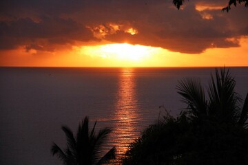 Fototapeta na wymiar Sunrise, Sogod bay Cebu Strait, Catmon Cebu, Philippines