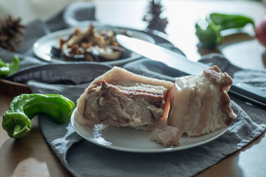 Sichuan style stew pork whitewater pork and vegetables raw materials