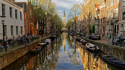 Naklejka premium Amsterdam, canal view