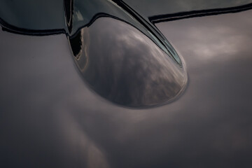 Car bonnet bulge and reflections from it