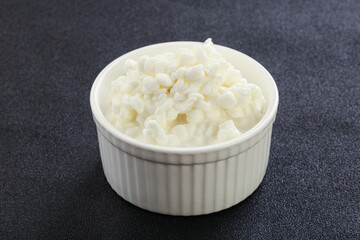 Dietary granulated cottage cheese for breakfast