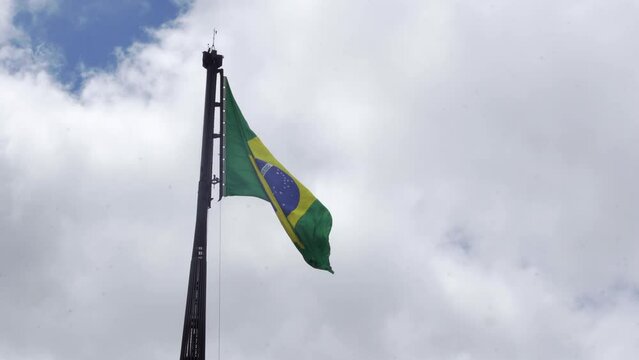 flag of brazil in brasilia at the three powers square