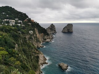Isola di Capri - Napoli - I monumenti e gli scorci più suggestivi - paesaggi giardini e costruzioni