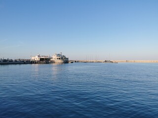 Obraz premium Bari e provincia - I monumenti e gli scorci più suggestivi - paesaggi giardini e costruzioni - cattedrali chiese e castelli 