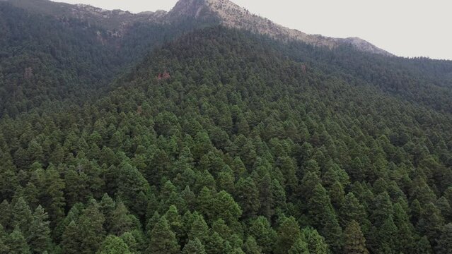 Vista aerea en las monta&ntilde;as del Cerro del ajusco, ciudad de Mexico