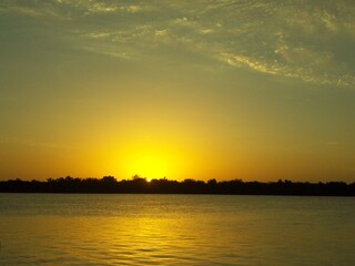 Atardecer rivereño