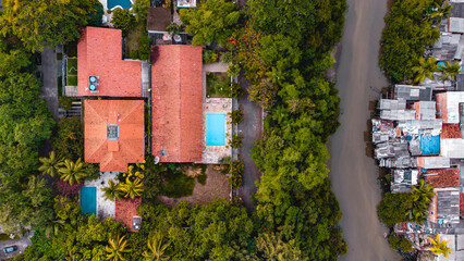 Recife Pernambuco Nordeste RioMar Prédios Casas Pina Cabanga Afogados Rios Enchente Favela Mansões Desigualdade Ponte Transporte Carros 