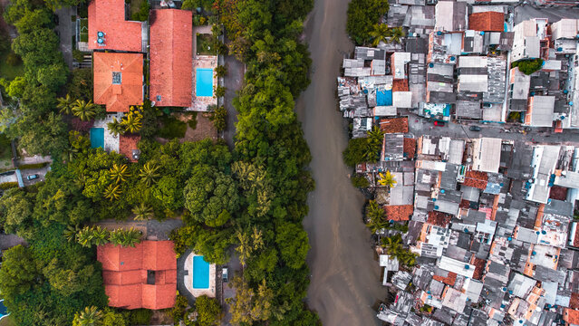 Recife Pernambuco Nordeste RioMar Pr&eacute;dios Casas Pina Cabanga Afogados Rios Enchente Favela Mans&otilde;es Desigualdade Ponte Transporte Carros 