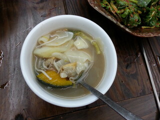 noodle soup with shrimp