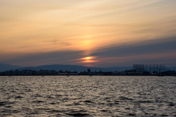 Fototapeta premium 名古屋港の夕日