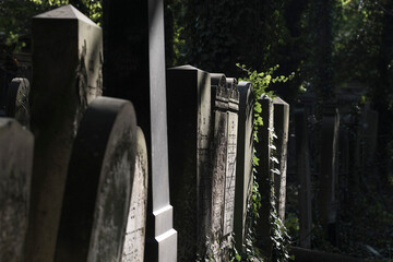 Jüdischer Friedhof an der Schönhauser Allee in Berlin Prenzlauer Berg. / Jewish cemetery on...