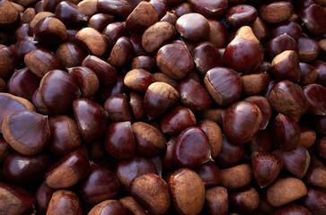 There are many delicious chestnut.
