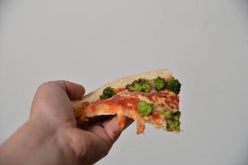 Pizza lecker frisch brokoli schinken tomate