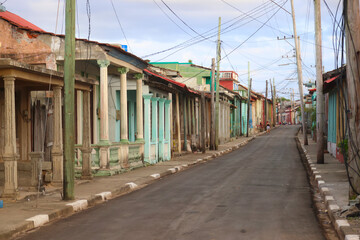 Fototapeta na wymiar The old colorful houses of Baracoa, Cuba
