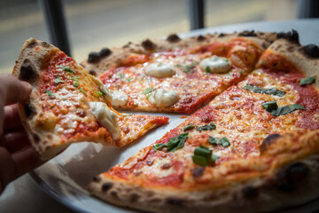 Margherita cheese pizza
