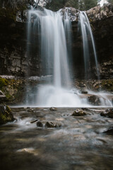Fototapeta na wymiar Troll Falls, Kananaskis Country
